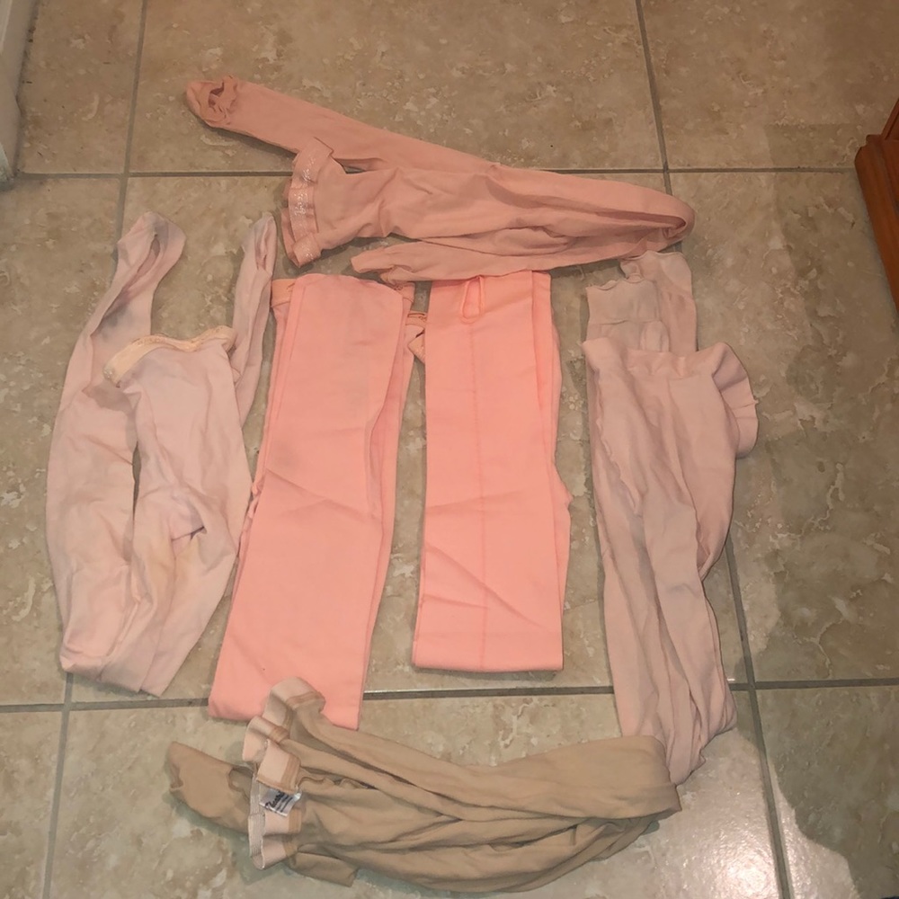 BUNDLE OF 6 DANCE TIGHTS